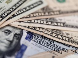 Este miércoles 30 de noviembre el precio del dólar estadounidense en nuestro país se promedia en ventanilla a la compra en 18 pesos con 45 centavos, mientras que a la venta se ubica en 19. 57 pesos. EFE/ ARCHIVO