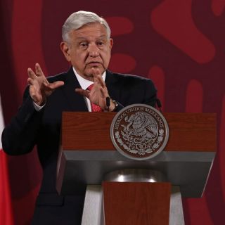 López Obrador analiza si ratificará a Gerardo Esquivel en Banxico