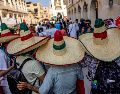 "Con México, México, cuatro cero", dice el Presidente López Obrador. EFE / M. Divisek