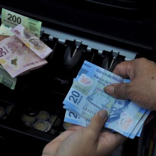 Súper peso "alcanza su mejor nivel desde hace 33 meses", destaca SHCP