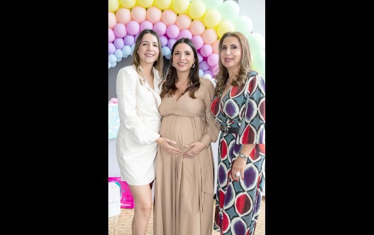 Talia Blumgart, Karen Blumgart y Martha Ruth del Toro. GENTE BIEN JALISCO/Jorge Soltero