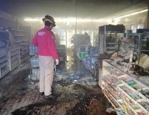 Los Bomberos de Guadalajara lograron contener las llamas. ESPECIAL/Bomberos de Guadalajara