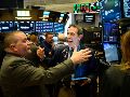 Wall Street también cierra noviembre con avances y marca su segundo mes consecutivo en verde. AFP/ARCHIVO