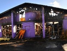 La tienda de 518 metros cuadrados quedó destruida, indicaron las autoridades. AP/M. Denemark