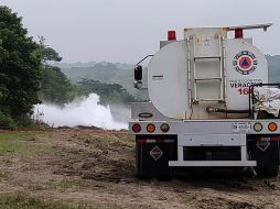 Equipos de Pemex mantienen los trabajos de reparación, para lo cual se mantienen encendidos los mecheros para la quema controlada del producto. EFE/Secretaría de Protección Civil del Estado de Veracruz