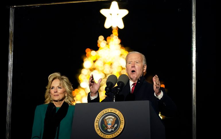 La ceremonia de encendido se ha realizado año tras año, atrayendo a una multitud a Washington, con pocas excepciones durante épocas de guerra o tragedias nacionales. AP/A. Harnik