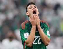 Hriving Lozano terminó desesperado con su compañero. AFP/K. JAAFAR