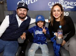 Antonio Gutiérrez, Nico Gutiérrez y Diana Mendoza. GENTE BIEN JALISCO/Claudio Jimeno