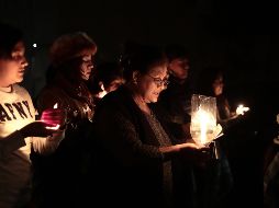 Los anfitriones fungen como hosteleros y los invitados son los peregrinos que piden alojamiento detrás de la puerta, mientras se entonan letanías para pedir posada, con velas encendidas. SUN / ARCHIVO