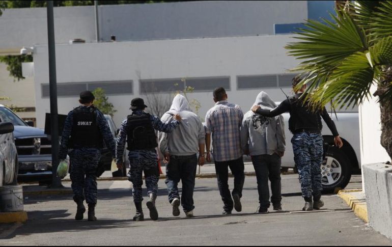 Las personas y lo asegurado fueron puestos a disposición de la delegación de la FGR en Sinaloa. EL INFORMADOR / ARCHIVO