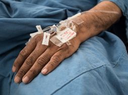 La iniciativa de Salomón Chertorivski busca establecer y garantizar los derechos de los pacientes con relación a su tratamiento, a cuidados paliativos o a las condiciones para morir dignamente sin dolor. NTX / ARCHIVO