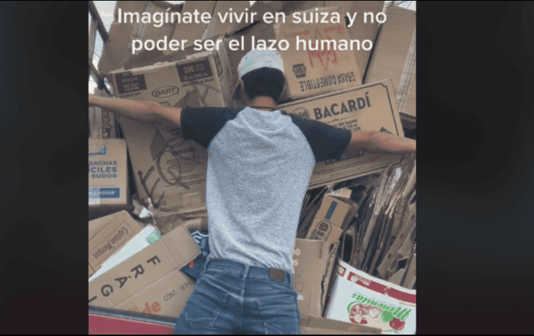 Los usuarios de la aplicación comparan tal hazaña con una escena del hombre araña 2. ESPECIAL