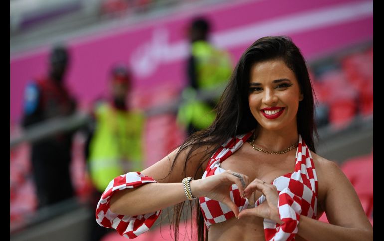 Ivana Knoll luce espectacular en todos los partidos de Croacia. AFP