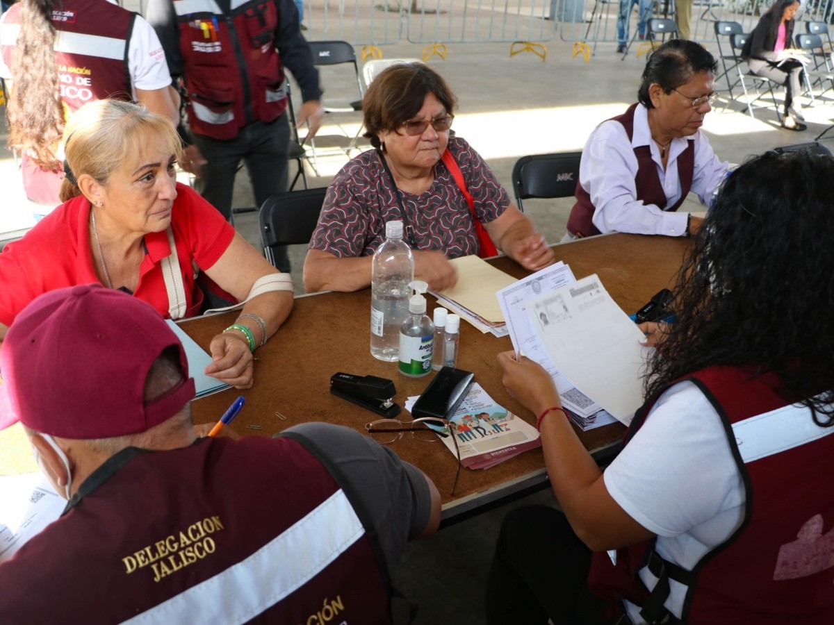 Pensión del Bienestar: ¡Ojo! Inicia en Jalisco el cambio de tarjeta de  apoyo de adultos mayores | El Informador