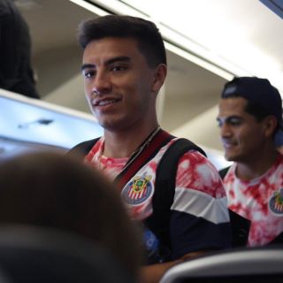 Chivas emprende gira por España