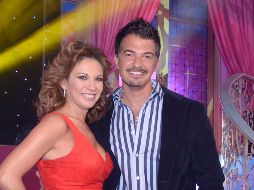 Los conductores confirmaron su romance en 2008, al mismo tiempo que daban a conocer la noticia de que esperaban su primer hijo juntos: Luciano. SUN / ARCHIVO