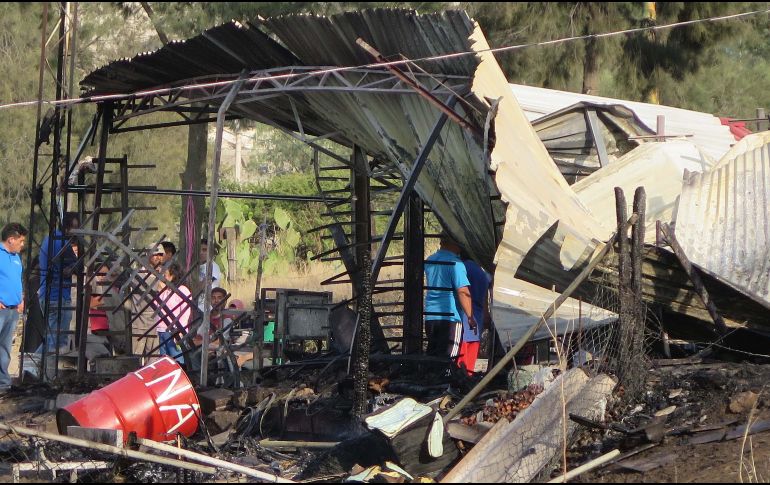 Restos humanos se proyectaron a varios metros de distancia tras el estallido. SUN/ARCHIVO