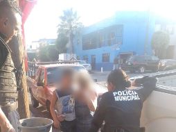 Los uniformados le entregaron el menor a su madre y todo quedó en un susto. ESPECIAL/Policía de Guadalajara
