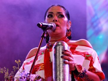 Lila Downs comenta que tenían proyectos en puerta de música regional mexicana. SUN / ARCHIVO