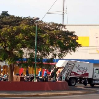 Habitantes de Tonalá rebasados en residuos; reclaman servicio justo de recolección de basura