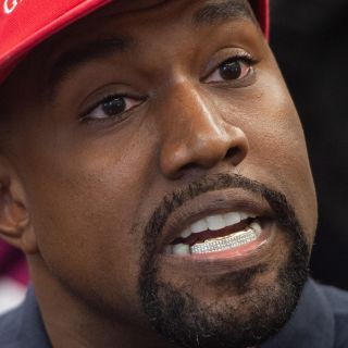 Kanye West: Estudio londinense borrará sin costo tatuajes del rapero