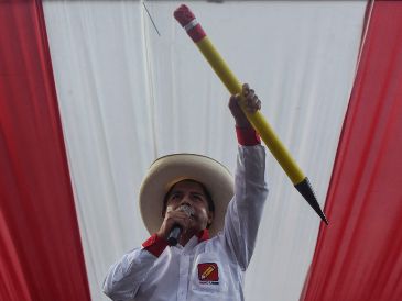Pedro Castillo se encuentra retenido en un penal de Lima, el mismo donde el expresidente Alberto Fujimori (1990-2000) cumple una condena de 25 de cárcel. AFP / ARCHIVO