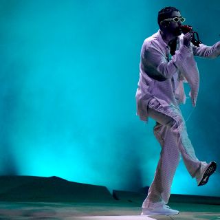 ¡Emotivo! Mamá cumple sueño de su hija fallecida y asiste a concierto de Bad Bunny