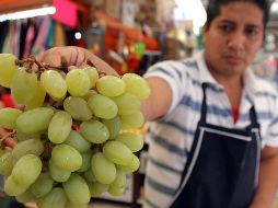 Debido al aumento de los precios, tapatíos se verán privados de varios platillos en sus mesas estas fiestas decembrinas. SUN/ARCHIVO