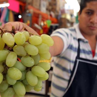 Con recortes y cooperación, así planean los tapatíos sus cenas de fin de año
