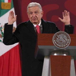 Perú califica de "injerencia" expresiones de López Obrador sobre Pedro Castillo