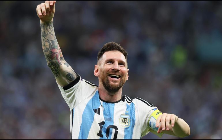 A pesar de la victoria y la felicidad de Messi, el partido terminó con los ánimos encendidos, pues algunos jugadores de la albiceleste y del rival se encararon al final del juego.  EFE / M. Messara
