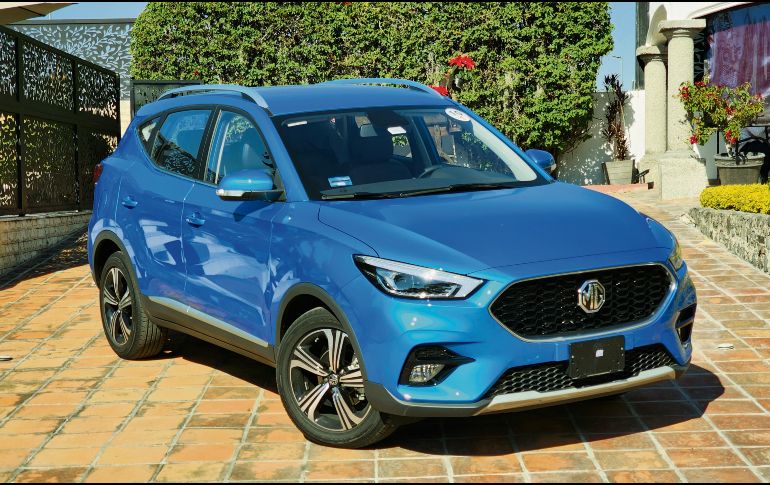 MG ZS 2023. Su diseño actual cuenta con atractivos esquemas de rines y luces Led. ESPECIAL