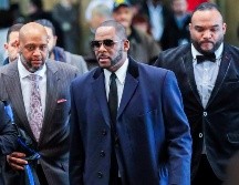 R. Kelly está preso y condenado a 30 años por delitos sexuales contra adolescentes y por pornografía infantil. EFE / ARCHIVO