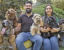 El amor por los perros llevó a Emmanuel Díaz López y a Paty Castillo a abrir su negocio. EL INFORMADOR/ C. Zepeda