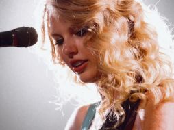 Previo a finalizar el año 2022 la cantante, Taylor Swift, presentó su último lanzamiento musical el álbum Midnights. ESPECIAL