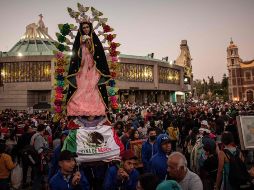 Si asistes a la Basílica por el Día de la Virgen de Guadalupe, se recomienda definir un punto de encuentro en caso de extravío. AFP / N. Asfouri