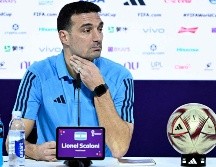 Las ausencias de dos de sus mejores jugadores, previo a las Semifinales de la Copa del Mundo, tienen a Lionel Scaloni con intranquilidad de cara al duelo de este martes ante Croacia. AFP / J. Mabromata