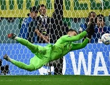 Dominik Livakovic. El portero croata ha brillado en las victorias de la fase de eliminación directa contra Japón y Brasil, ambas logradas en la tanda de penaltis. AFP / J. Samad