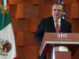En breve entrevista, Ebrard remarcó que las relaciones con Perú seguirán su curso a pesar de la situación. EFE/S. Gutiérrez