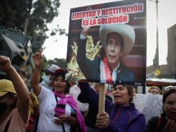El expresidente peruano, Pedro Castillo, publicó este lunes una carta desde su centro de arresto en donde denuncia que está 
