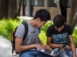 Una vez que el aspirante envíe sus documentos, el Centro Universitario o preparatoria validará la información. EL INFORMADOR / ARCHIVO