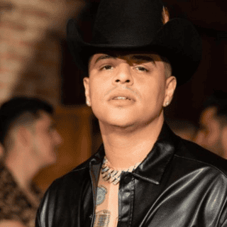 Eduin Caz y su esposa se preparan para recibir a su tercer hijo