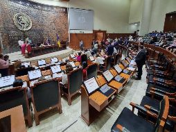 El aval para contratar la deuda se aprobó con 26 votos a favor de Movimiento Ciudadano, PAN, PRI, Futuro y Partido Verde. EL INFORMADOR/R. RIVAS