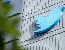 Se le ha pedido al dueño de Twitter, cumplir con su palabra de respetar la libertad de expresión dentro de la red social, sin embargo, se le acusa de actuar por impulso al suspender cuentas de manera injustificada de varios reporteros. AFP/ Archivo