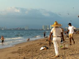 Autoridades de los tres niveles de Gobierno realizan un dispositivo de seguridad en Puerto Vallarta. ESPECIAL