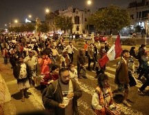 Simpatizantes de Pedro Castillo protestan en las calles de Perú y piden la renuncia de la presidente. EFE