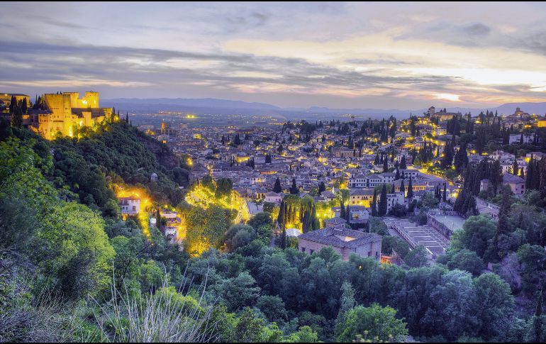 La Alhambra y Granada. Espectacular conjunto arquitectónico que es capaz de enamorar a los sentidos. PIXABAY