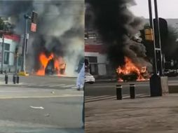 De acuerdo con personal que operaba la ambulancia se dieron cuenta que comenzó a salir humo debajo del asiento del conductor. ESPECIAL