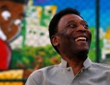 Pelé ya cumplirá un mes hospitalizado; fans piden por su salud. Reuters/Archivo