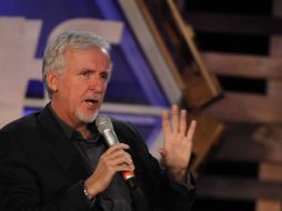 De acuerdo al video difundido por diversas cuentas como “unCrazed”, en TikTok, se observa a James Cameron salir de lo que habría sido una reunión especial con el gremio de escritores de Los Ángeles luego de estrenar su reciente filme, la secuela “Avatar 2”. SUN / ARCHIVO
